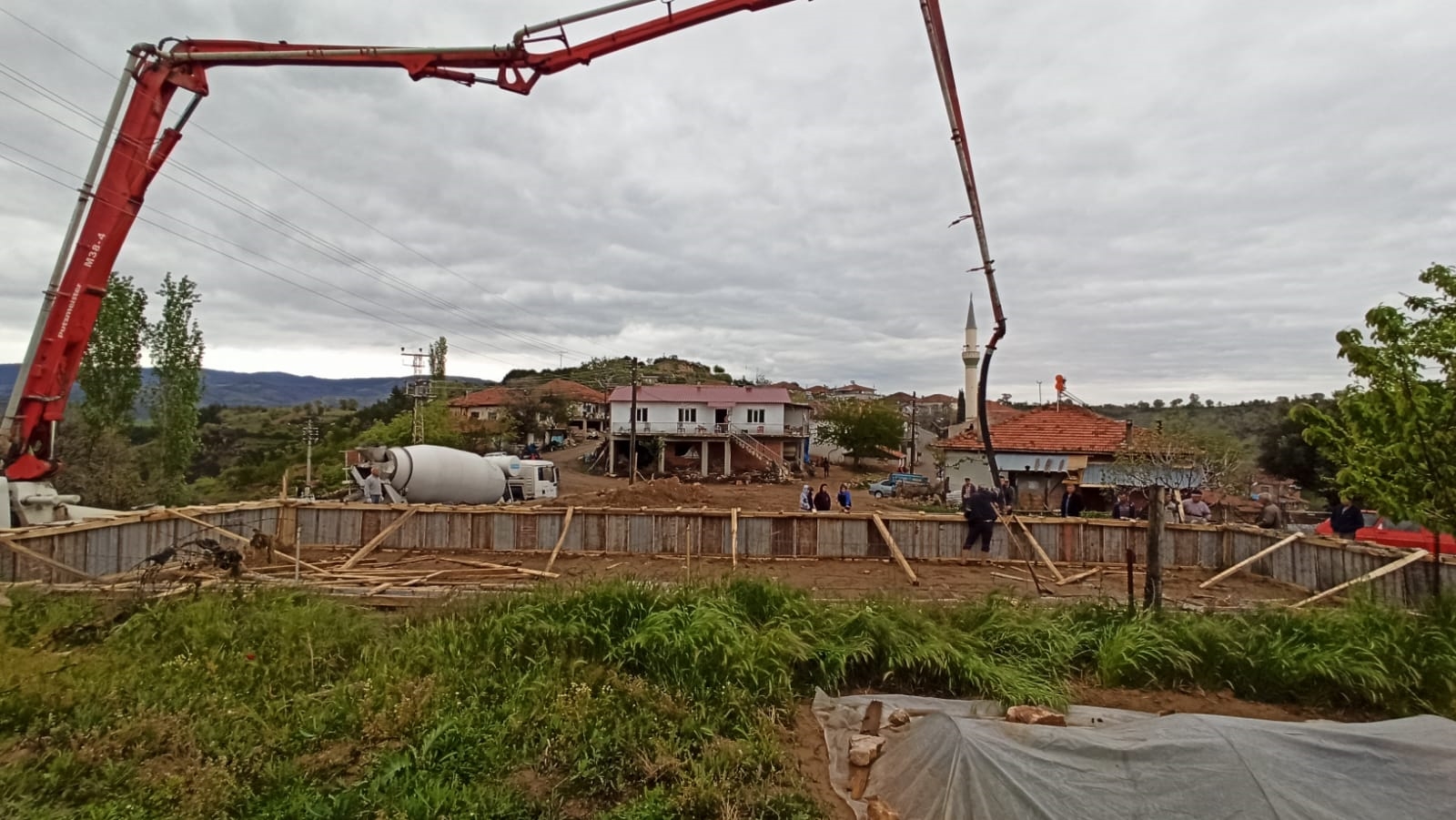 Demirci'de kiraz alım satım yeri yatırımı