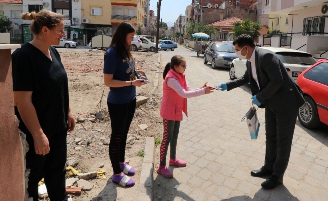 Turgutlu belediyesi 4 bin kitabı çocuklarla buluşturdu