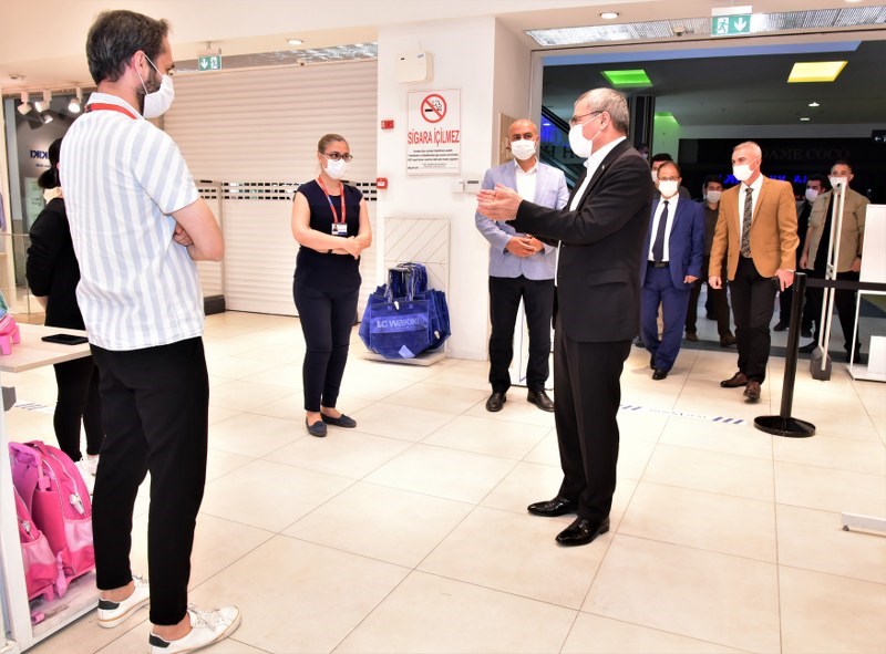 Vali Deniz,magnezia AVM'yi denetledi