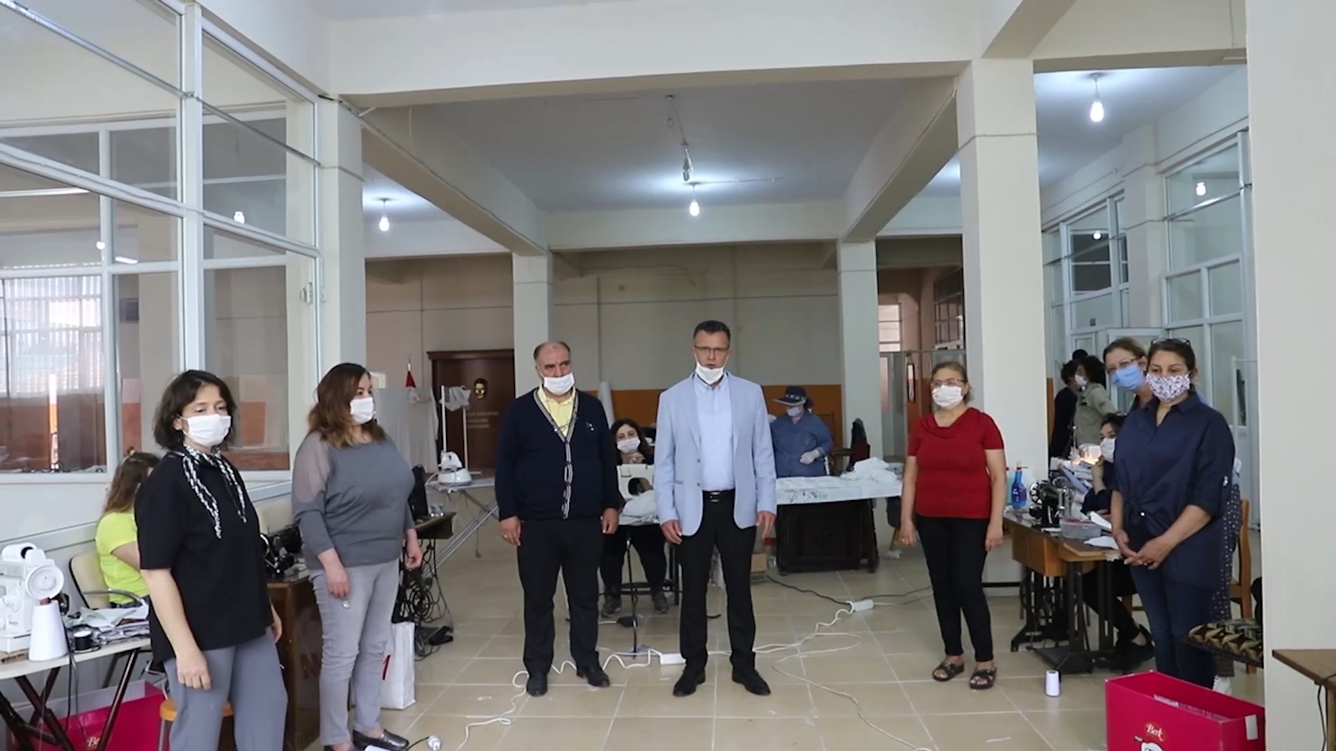 Öküzcüoğlu'ndan plaket