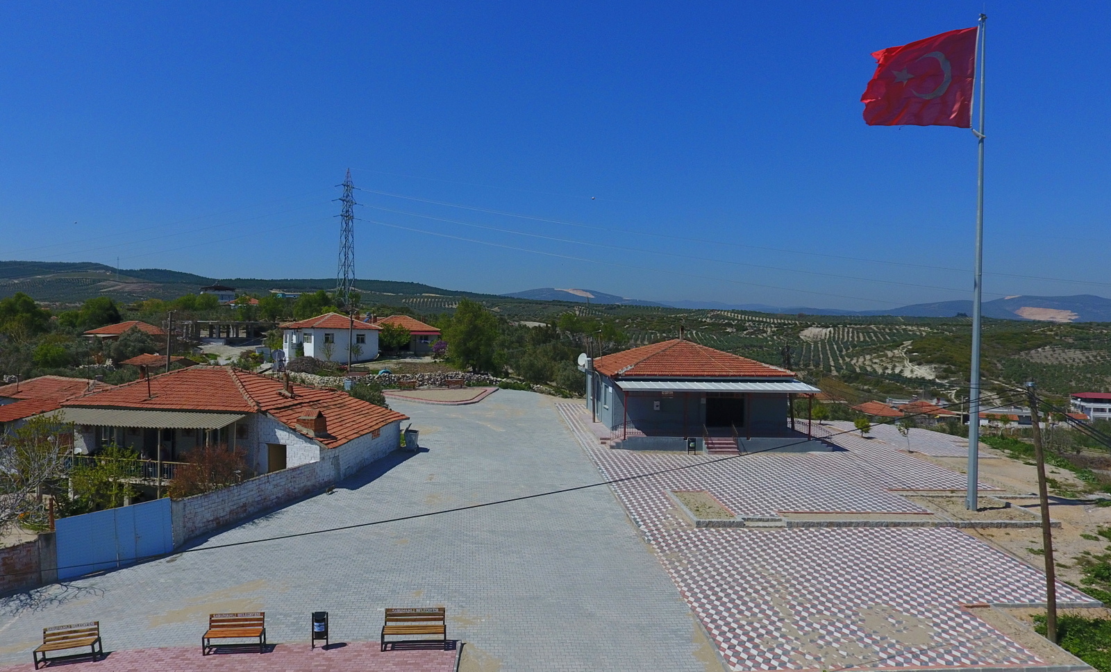 Dilek mahallesi renklendi