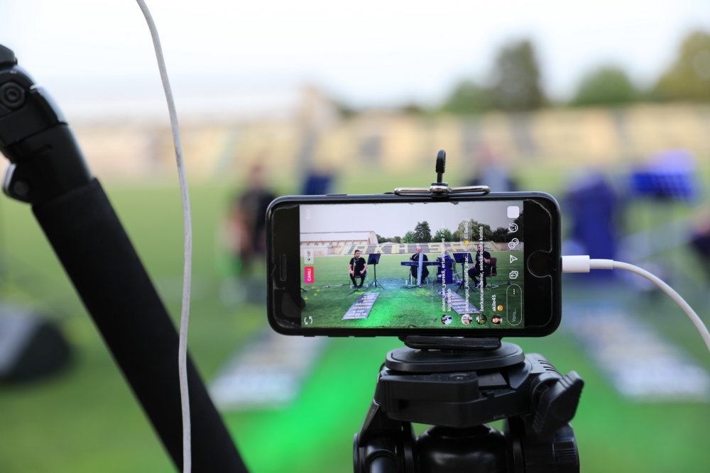 Akhisar Belediyeden canlı tasavvuf müziği yayını