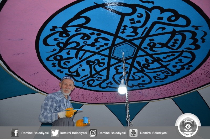 Hünerli elle iş başında