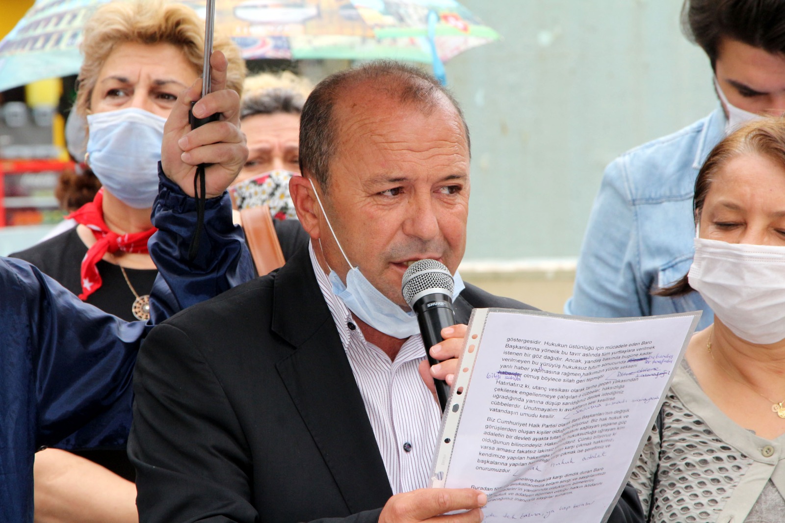 CHP'li Gürtunca'haksızlığa, hukuksuzluğa uğrayanların yanındayız'