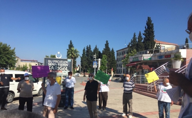 Sarıgöl'de emekliler eylemde