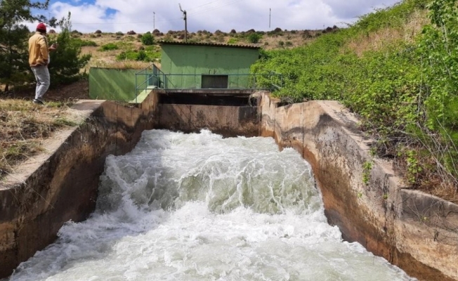 Kanallara su verildi,sulama başladı