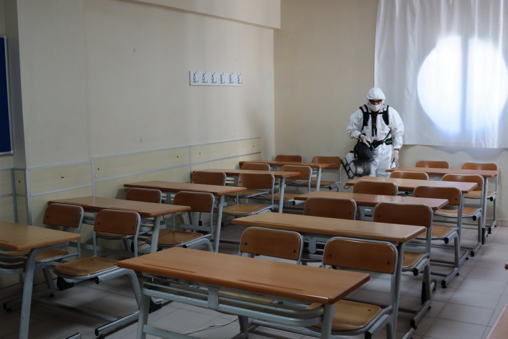 Akhisar'da okullar sınava hazır