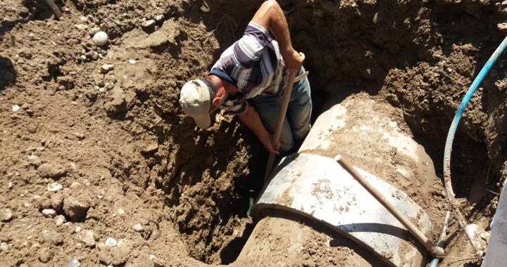 Akhisar'da 10 mahallede 8 saattir su kesik