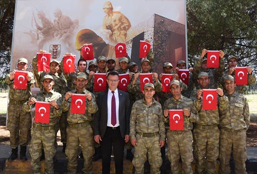 Başkan Öküzcüoğlu'nun anı fotoğrafı