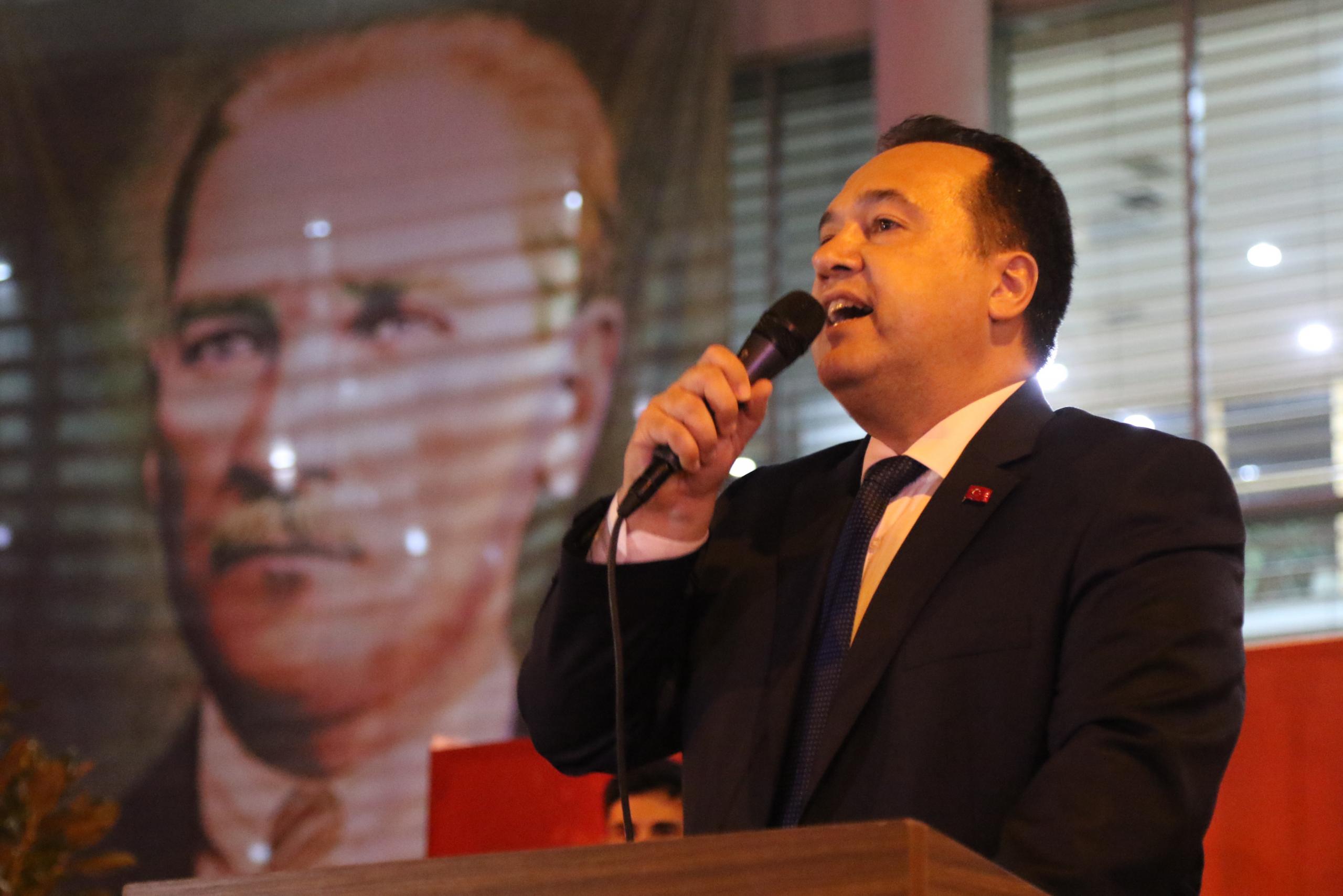 Dutlulu'halk egemenliğine,Türkiye'nin laik ve demokratik birikimine sahip çıktı'