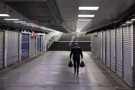 Mağazalar peş peşe kapanıyor