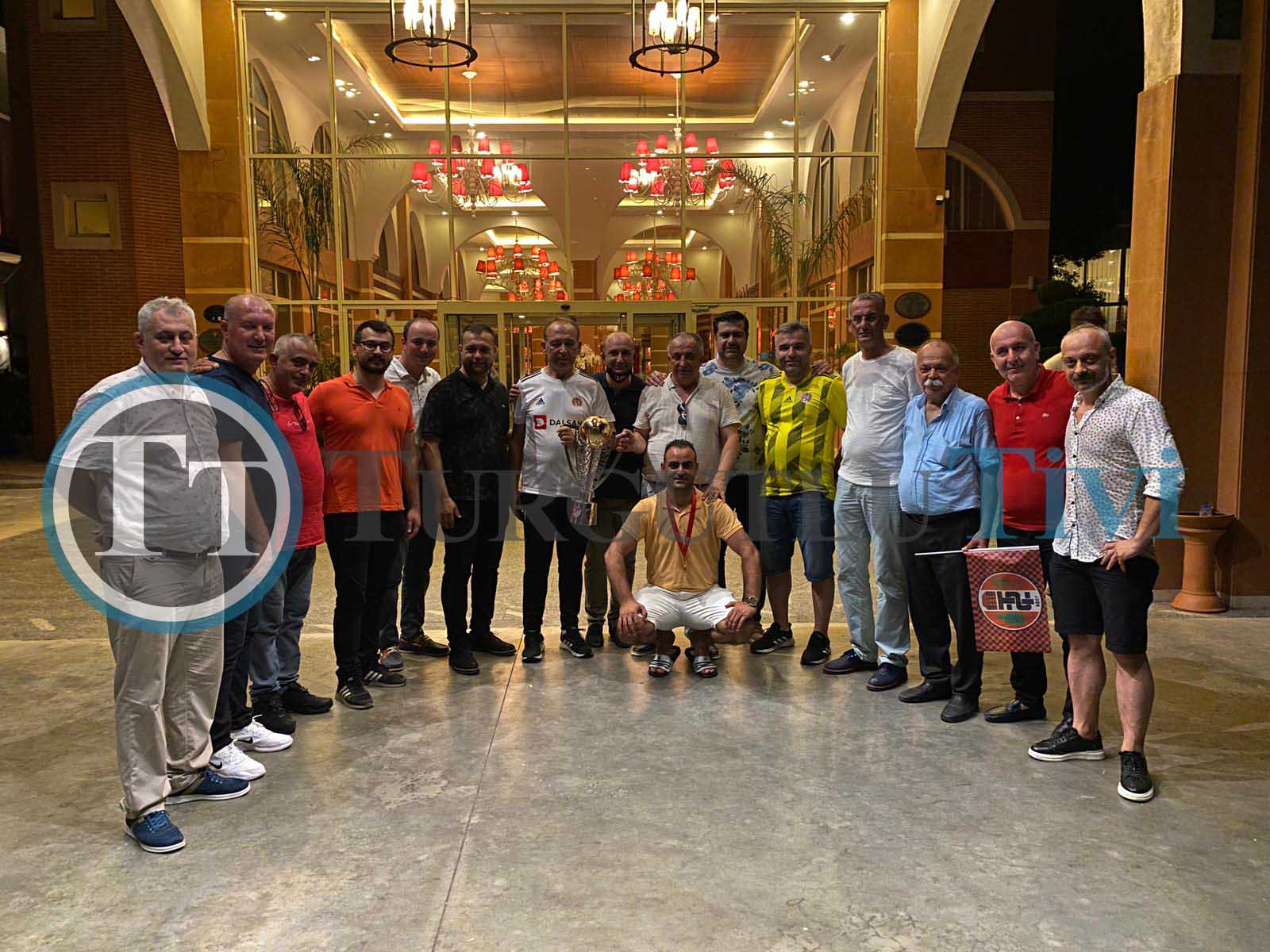 Başkan Akın kupa Turgutluya armağan olsun