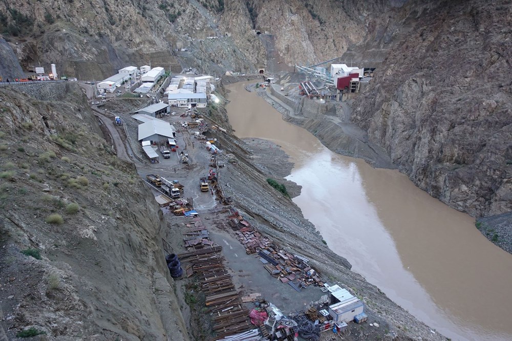 Artvin'i sel vurdu: 4 kişi yaşamını yitirdi