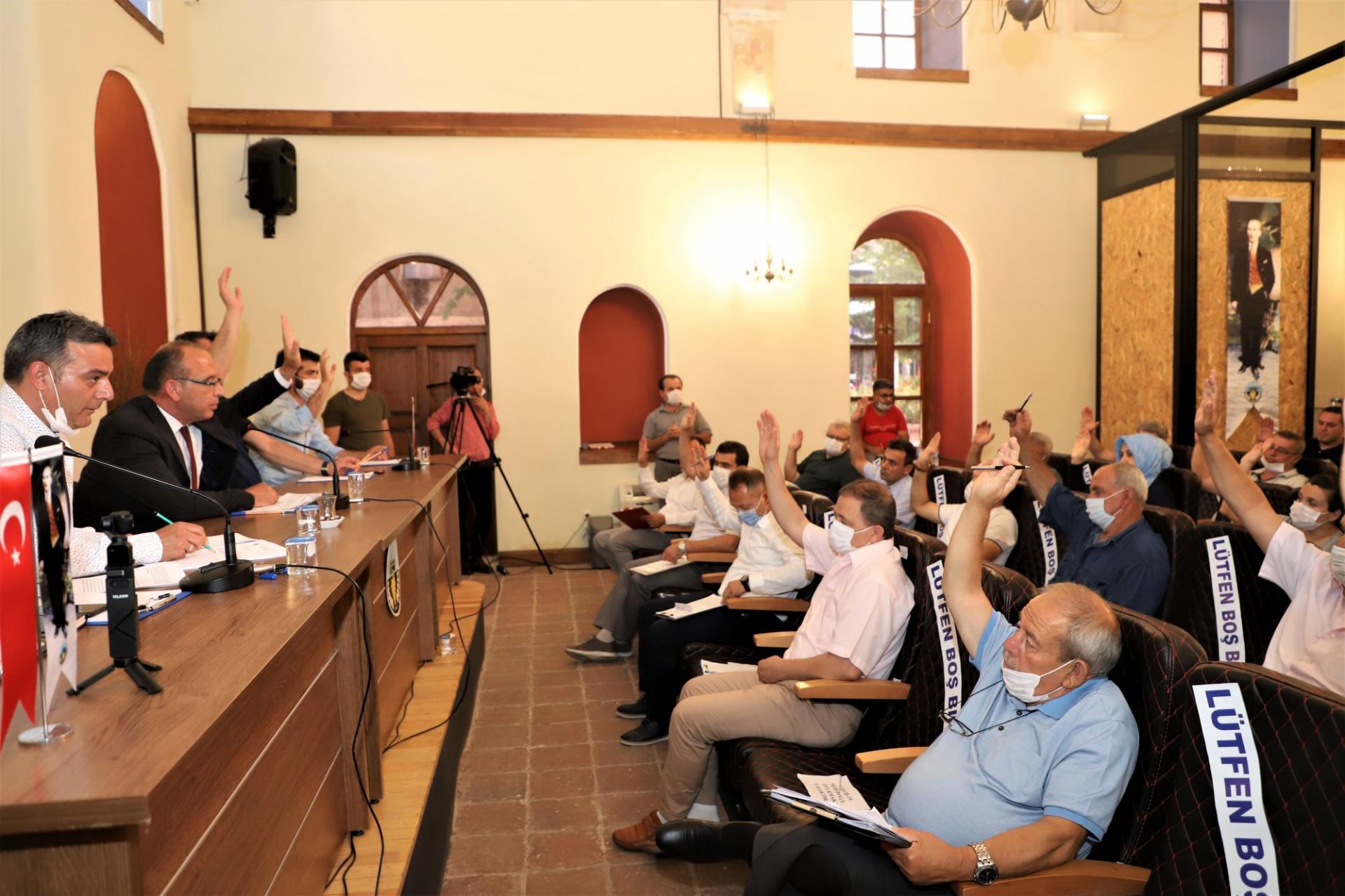 Meclis toplantısında'ahlak 'tartışması