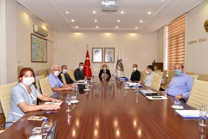 Vali Karadeniz YİKOB yetkilileriyle toplandı