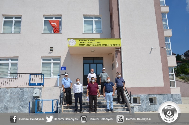 Kız yurdu öğrencileri bekliyor