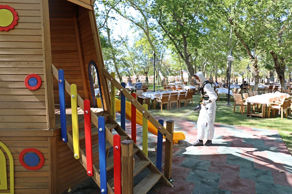 Akhisar'da sosyal tesislerde dezenfekte