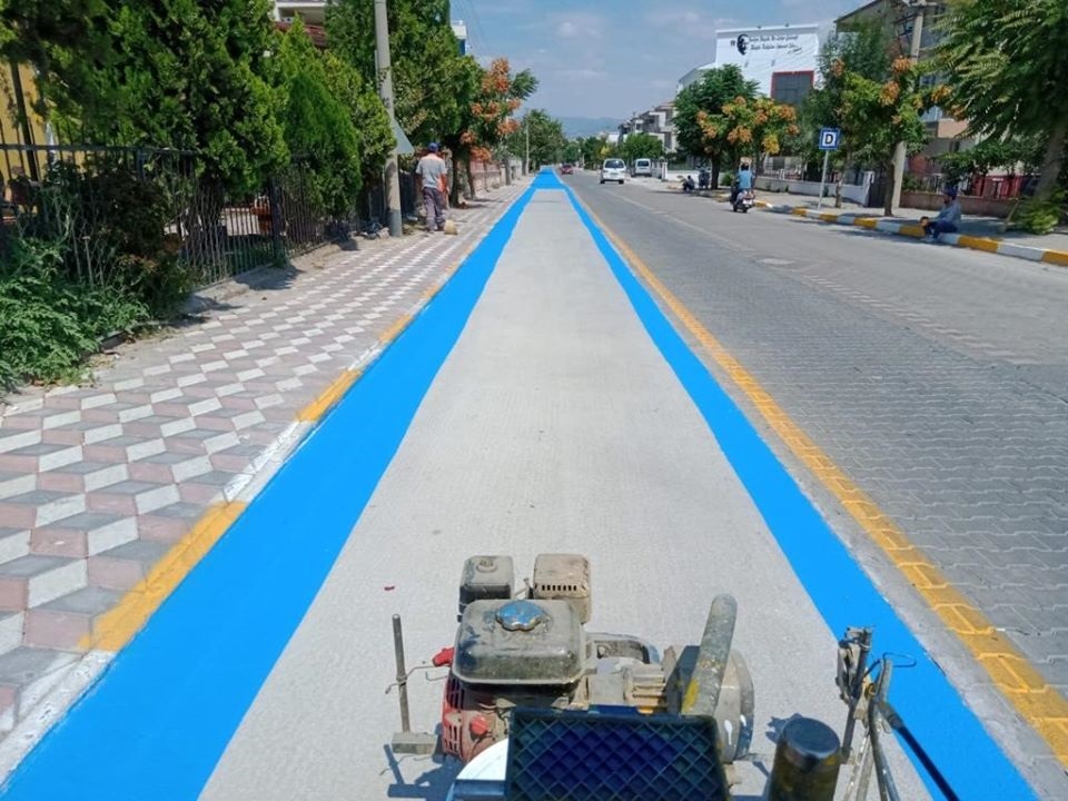 Ögrencilere bisiklet yolu