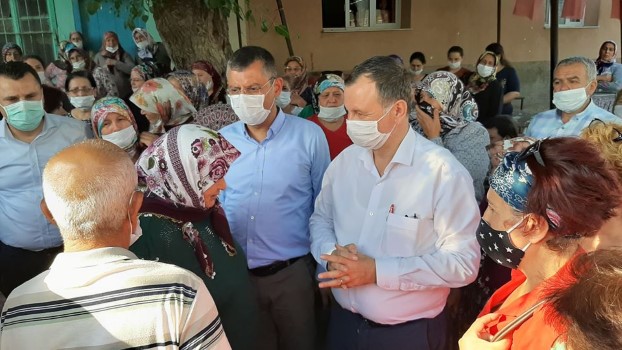 CHP milletvekilleri vatandaşların sorunlarını dinledi