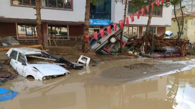 Giresun'da ölü sayısı 9'a yükseldi.