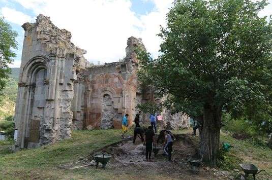 Tibet kilisesinde kazılar başladı