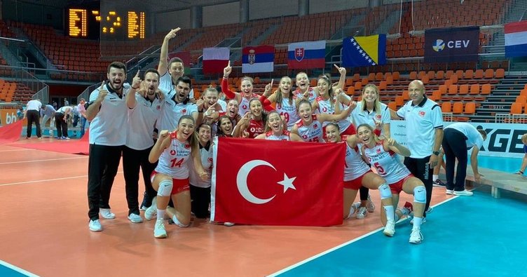 Voleybolda 19 yaş altı genç kızlar Avrupa şampiyonu