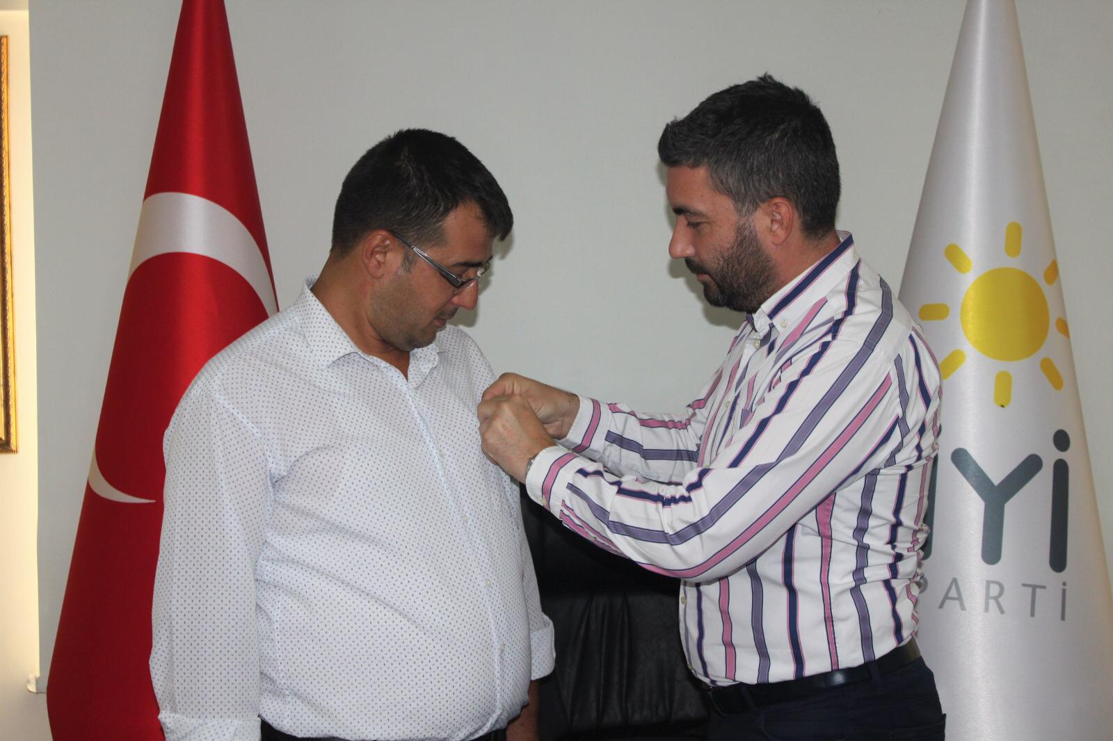 AKP'den İYİ partiye geçti