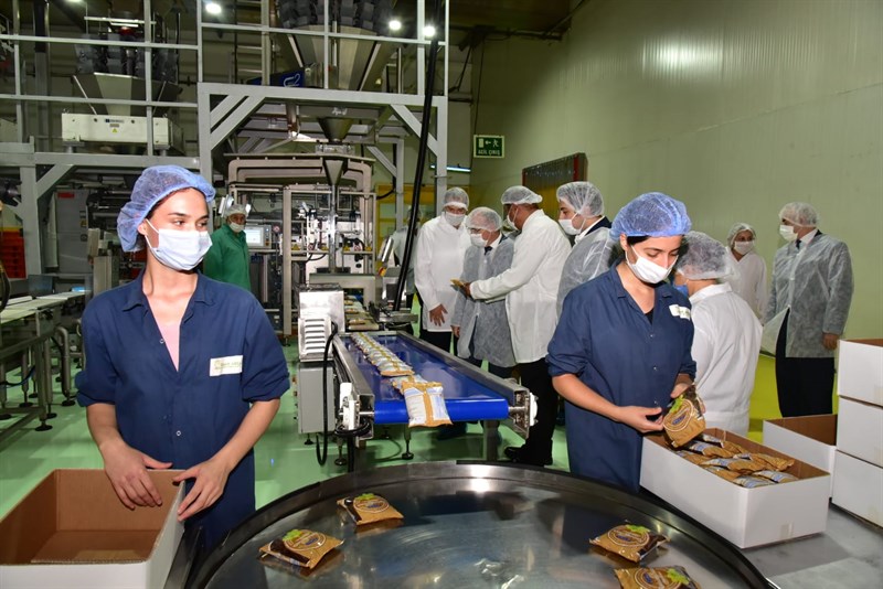 Vali Karadeniz, üzüm işletmesinde