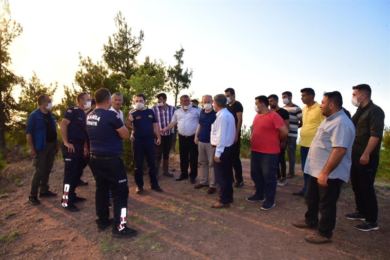 Vali Karadeniz yangın yerinde