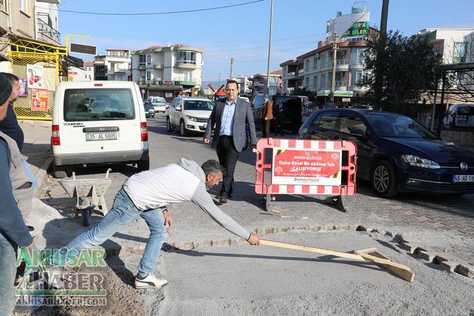 Akhisar'da bozuk yol kalmayacak