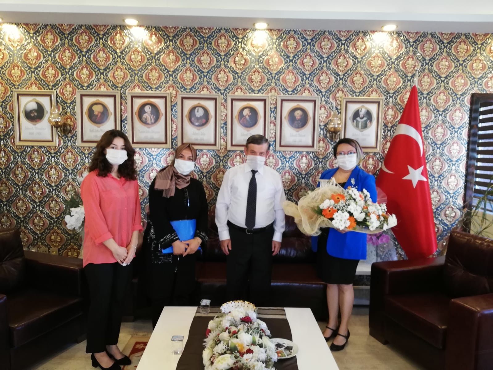 Şehzadeler kaymakamı Ucim üyeleriyle