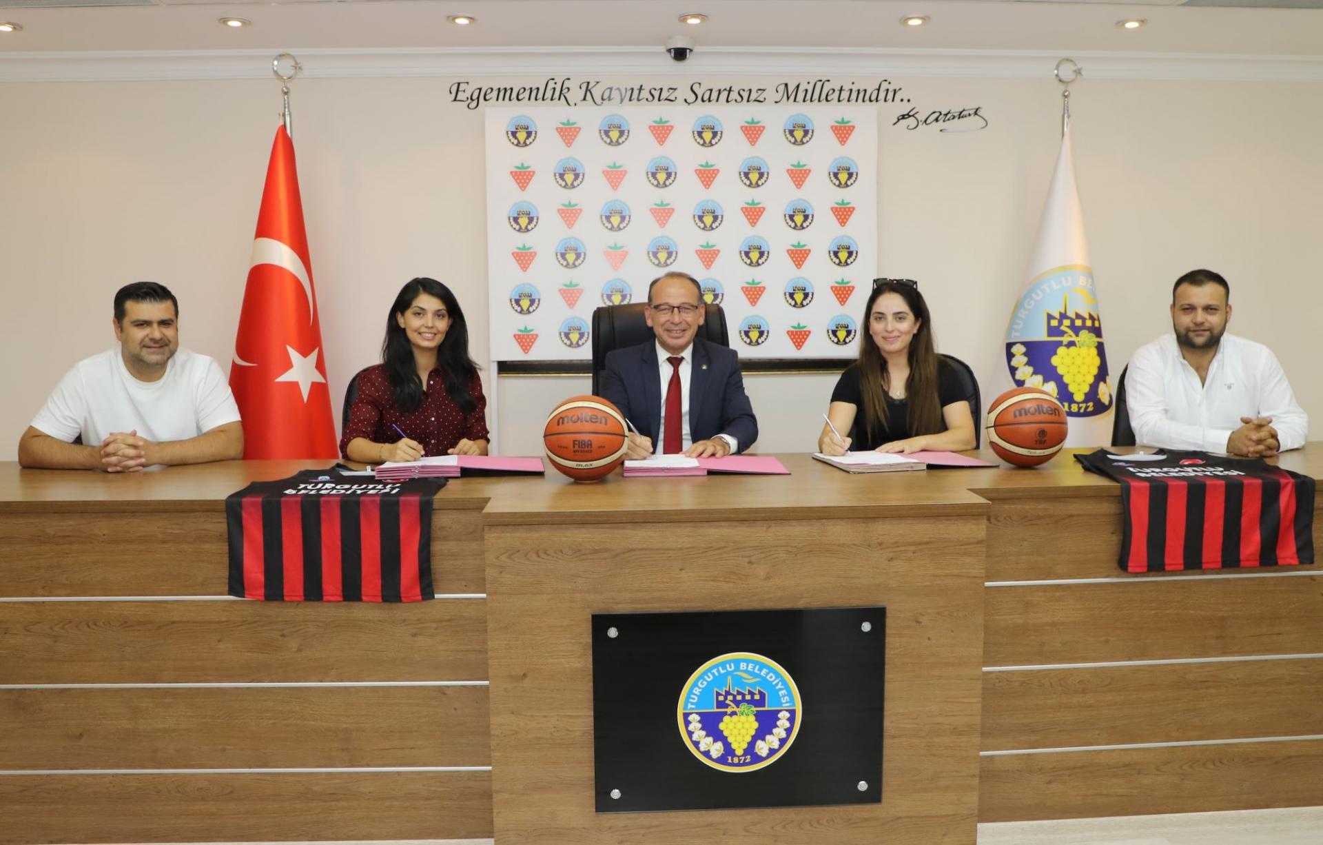 Çilek mobilyadan spora destek