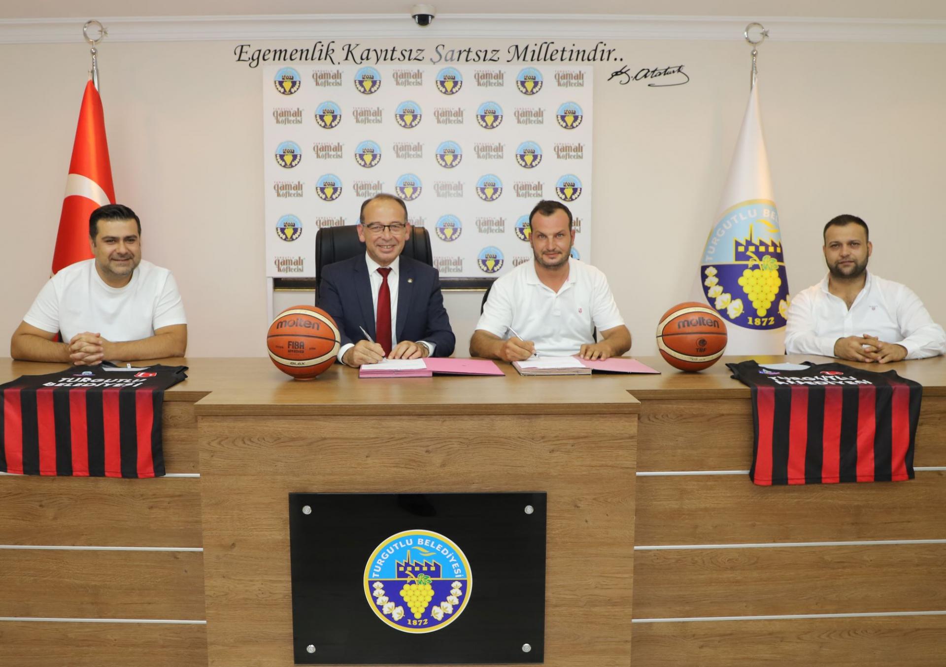 Gamalı köftecisi Turgutlu belediyespor'a yeniden sponsor oldu