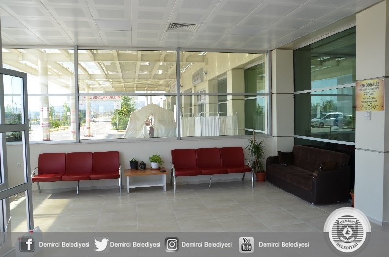 Hayır-sever iş adamından hastaneye cihaz bağışı