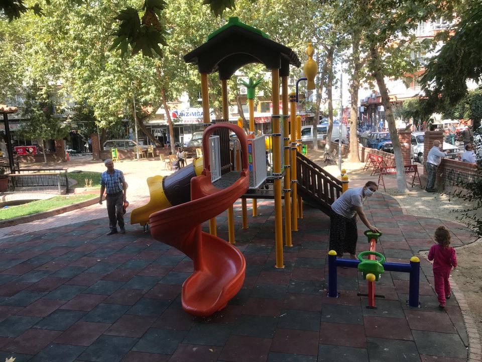 Çocuklar için rengarenk oyuncaklar