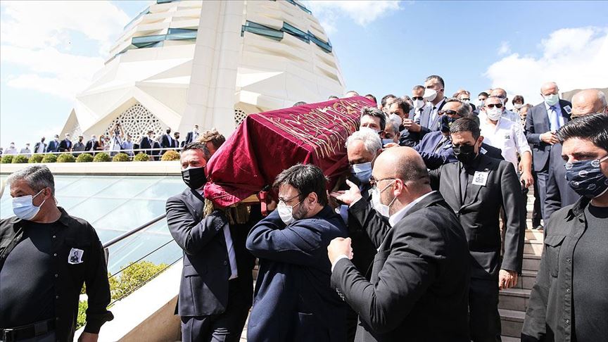 Suna Kıraç son yolculuğuna uğurlandı