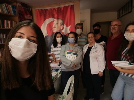 ADD'den öğrencilere kitap desteği