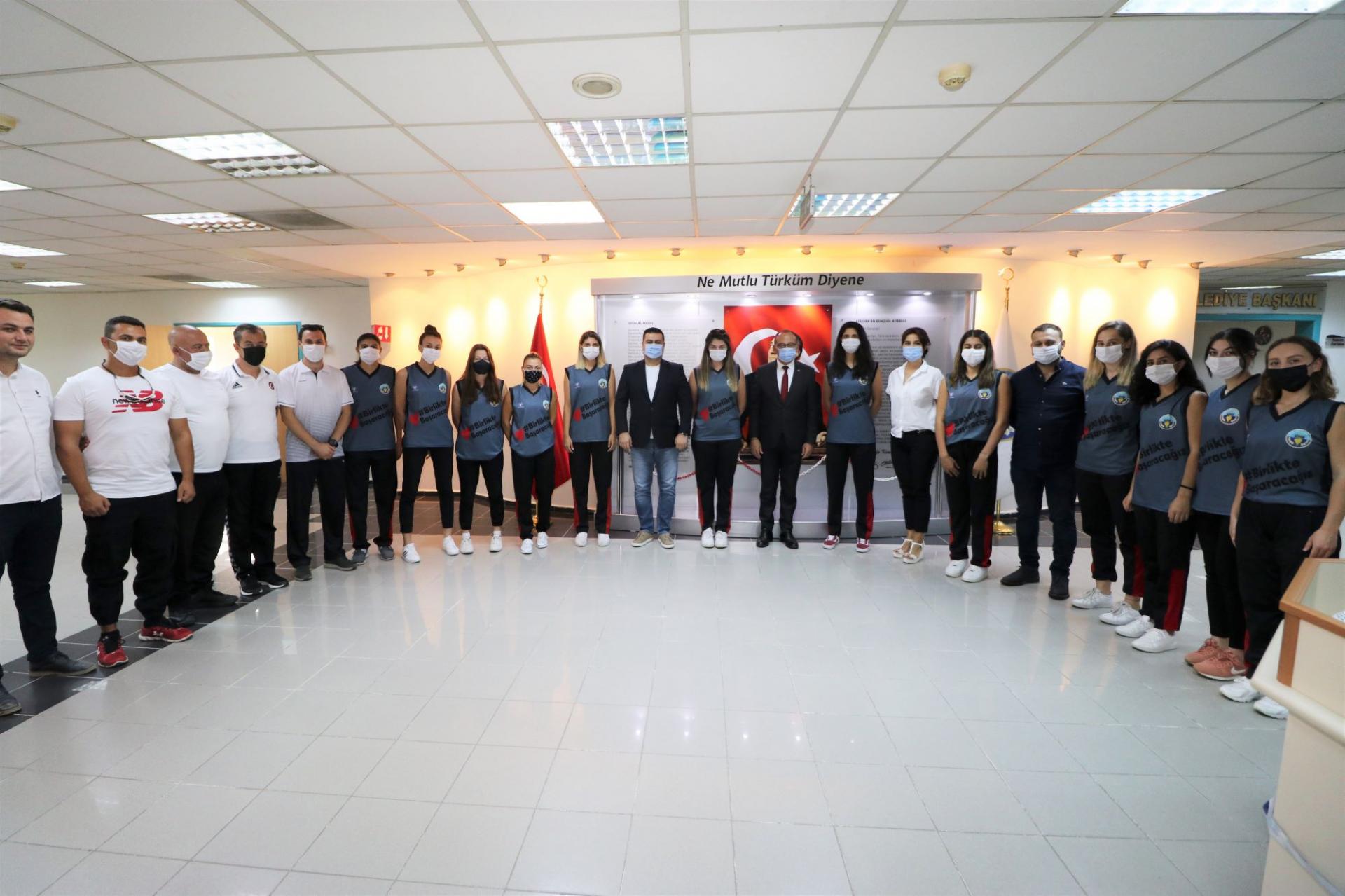 Başkan sporcularla buluştu