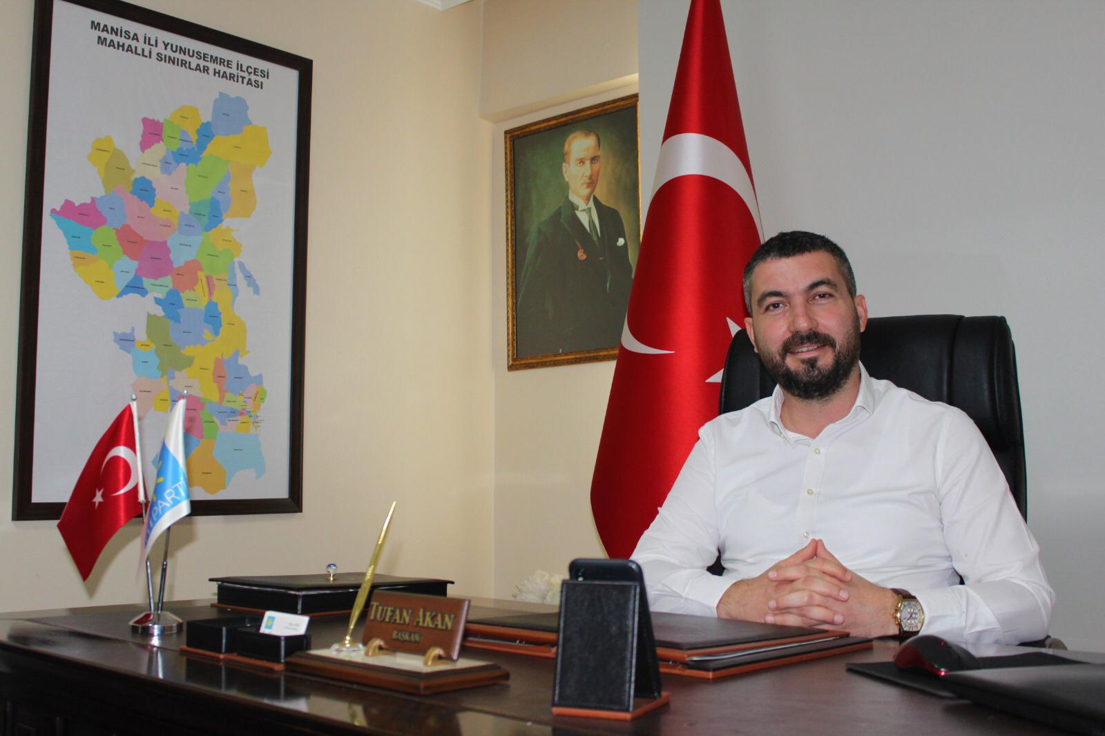 Akan'dan muhtarlara kutlama mesajı