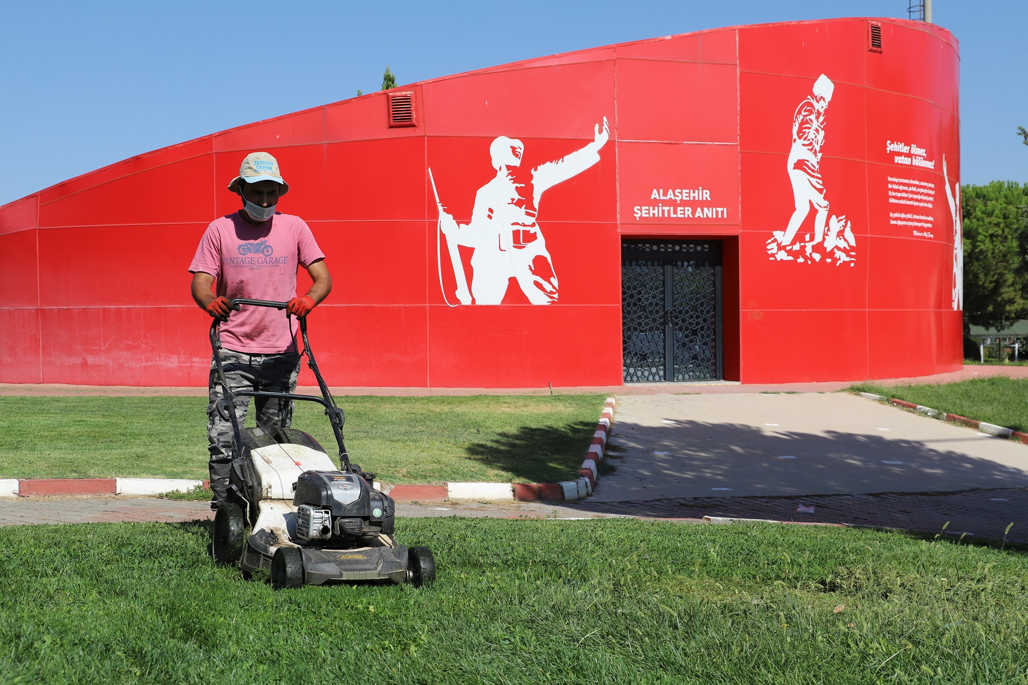 Belediye temiz çevre, yeşil Alaşehir için çalışıyor