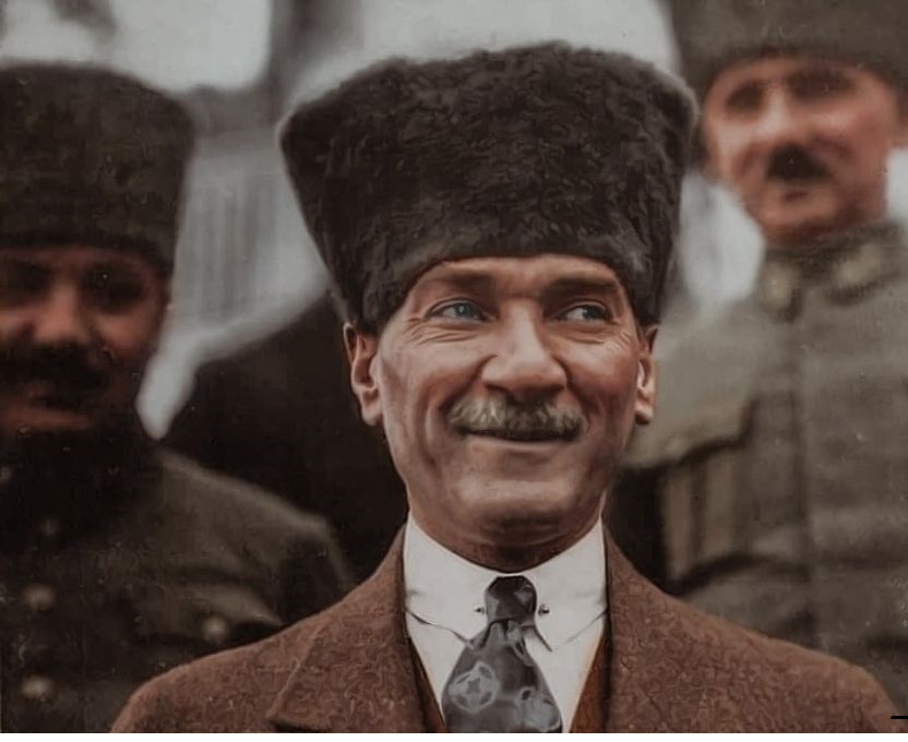 'Bir gülüşü var, dünyalara bedel'