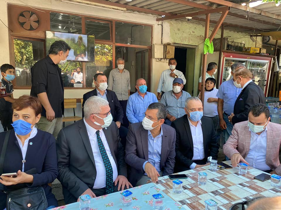 İyi partili ve CHP'li siyasiler çapaklı'da