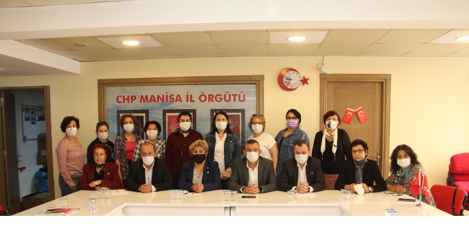 CHP'li Özel, ' Kadınlarımızın görevi çok üyük'