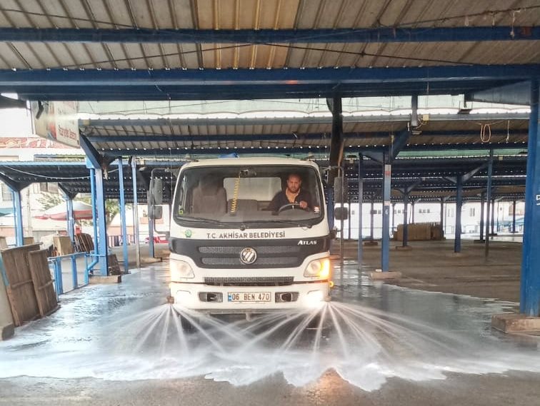 ibadethaneler namaza hazır