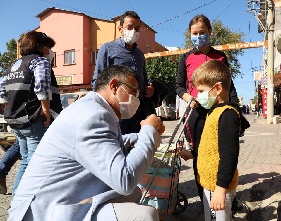 Alaşehir'de çarşı-pazarda covid-19 denetimi