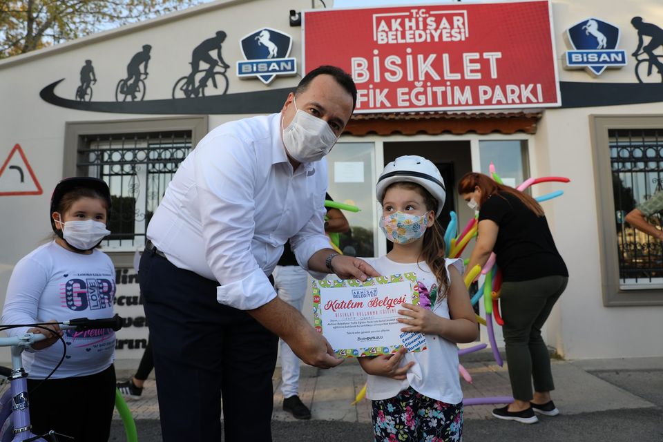 Bisiklet sürücüleri sertifikalarını aldı