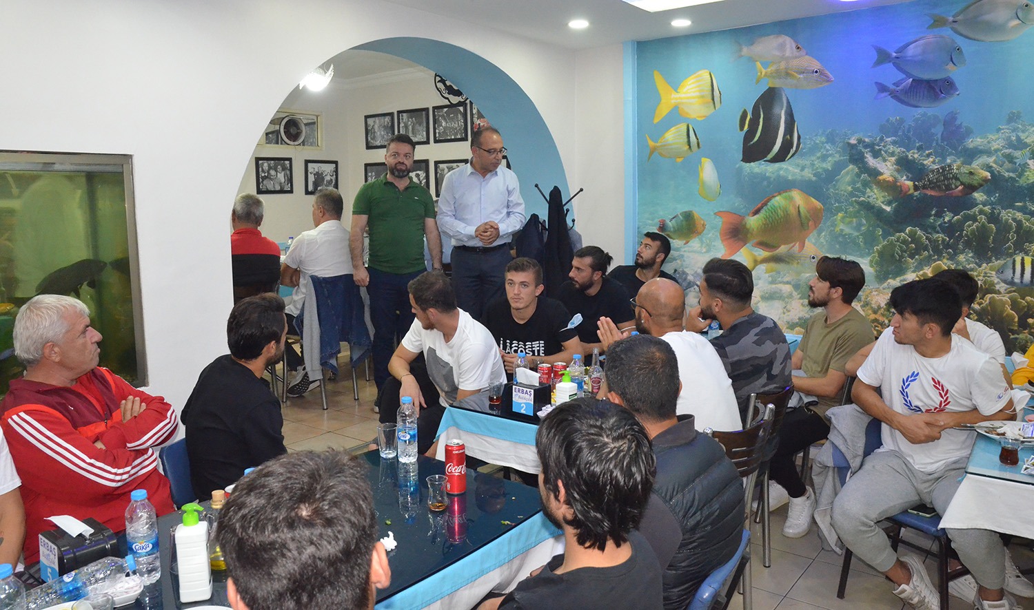 Sporculara moral yemeği