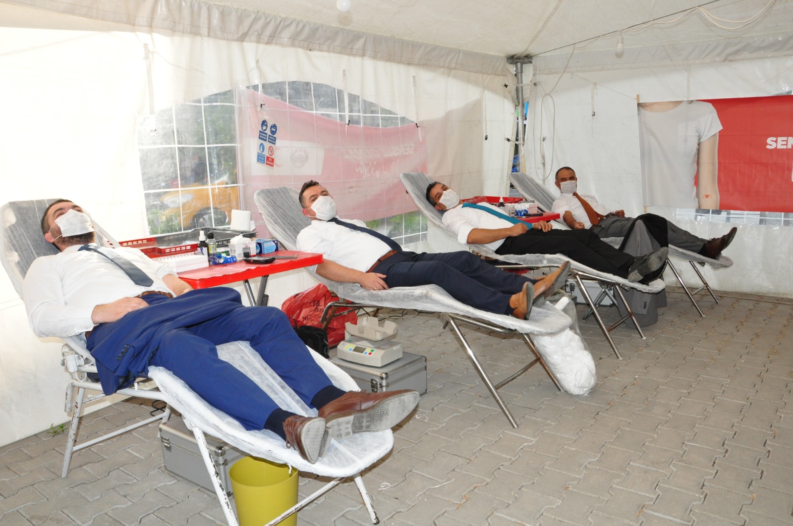 İYİ Partililer kan bağışında bulundular