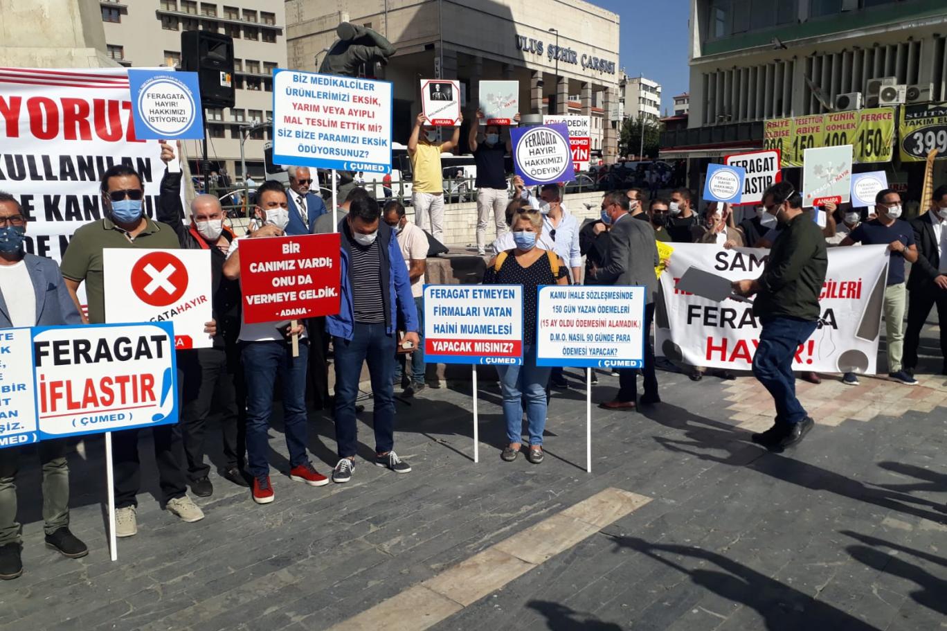 Tıbbı cihaz üreticileri hükumeti protesto etti