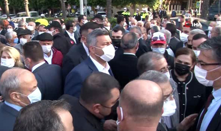 CHPliler covid-19 bahanesiyle 10 kasım töreninde alana alınmadı